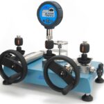 Additel ADT936 Hydraulic Pressure Test Pump with ADT681 Digital Pressure Gauge